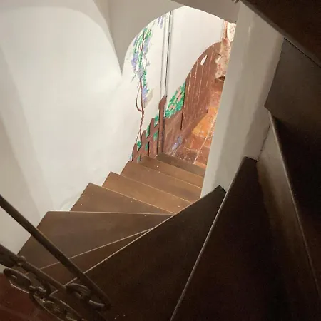 Casa Guardiola 2 *